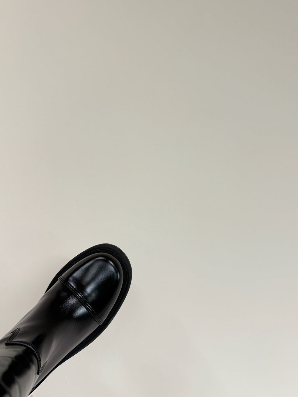 DIOR D-TOWN BOOTS IN BLACK PATENT CALFSKIN