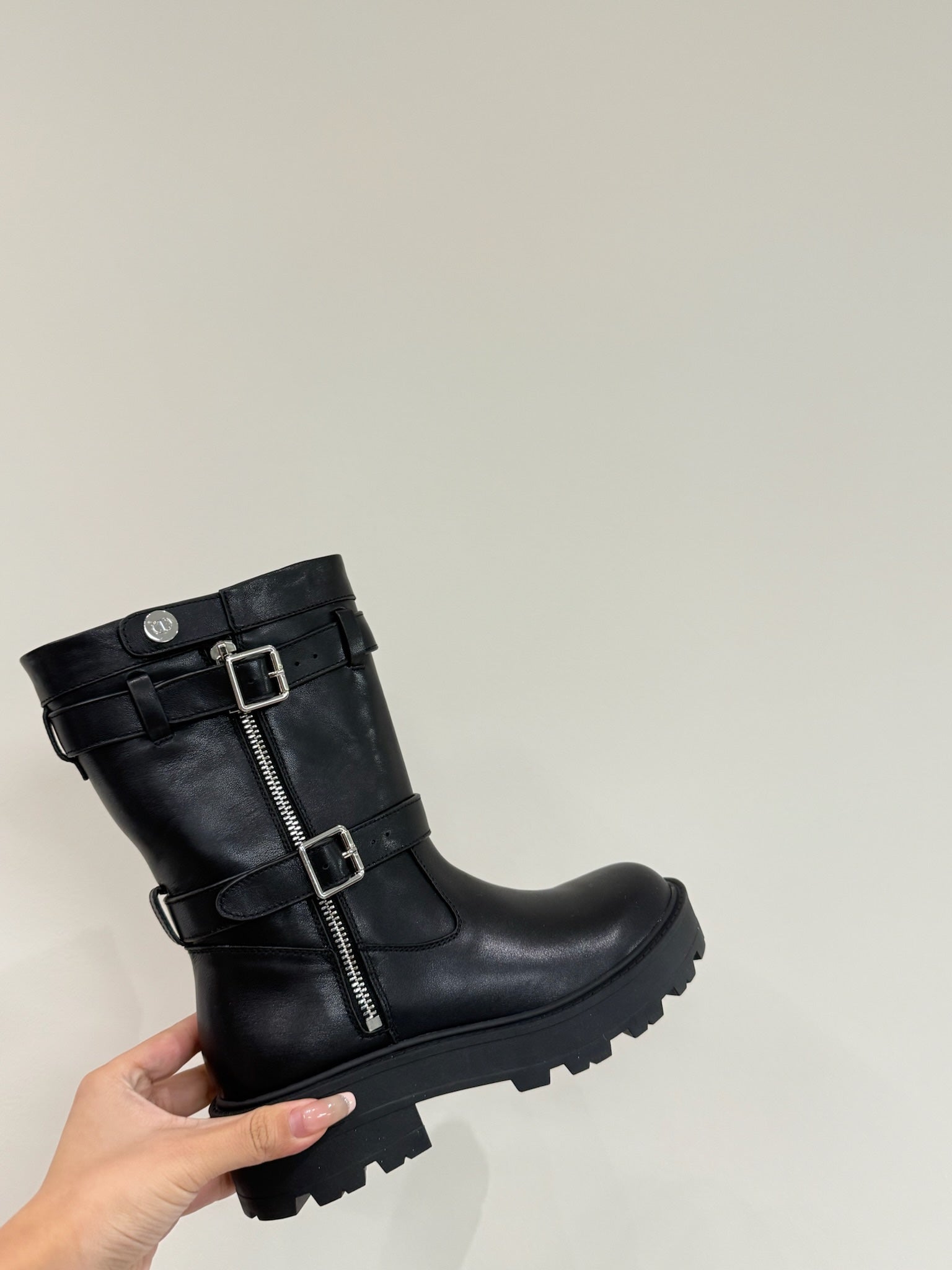 DIOR MAJOR ANKLE BOOT IN BLACK CALFSKIN
