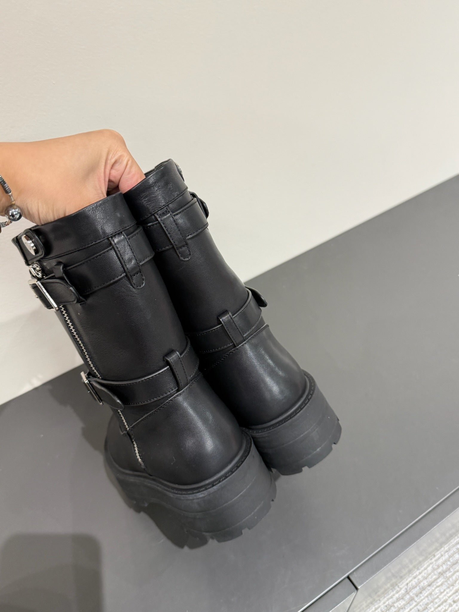 DIOR MAJOR ANKLE BOOT BLACK CALFSKIN WITH SHEARLING WOOL LINING