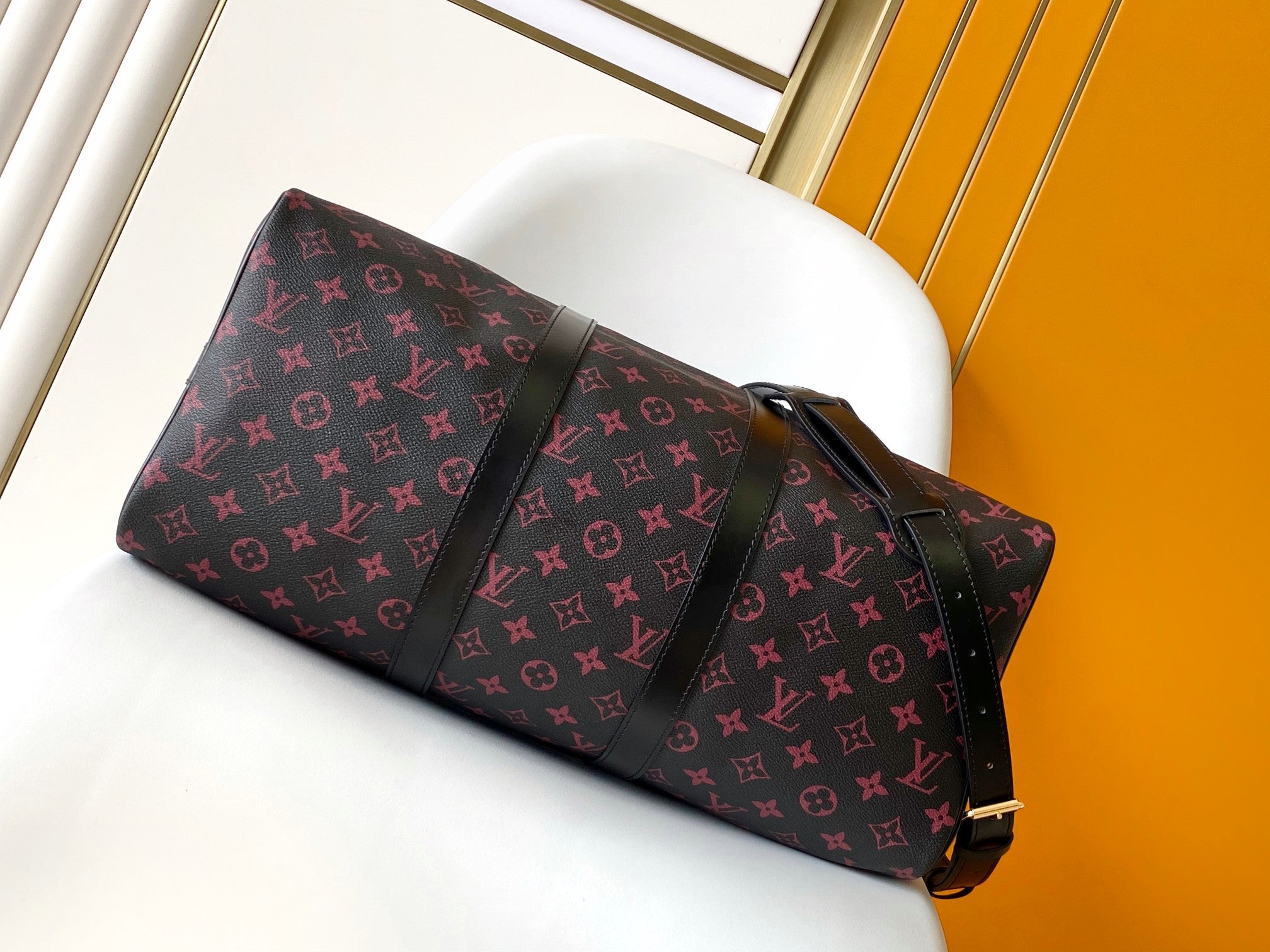 LOUIS VUITTON KEEPALL BANDOULIÈRE 45 IN BLACK MONOGRAM TOMETTE CANVAS