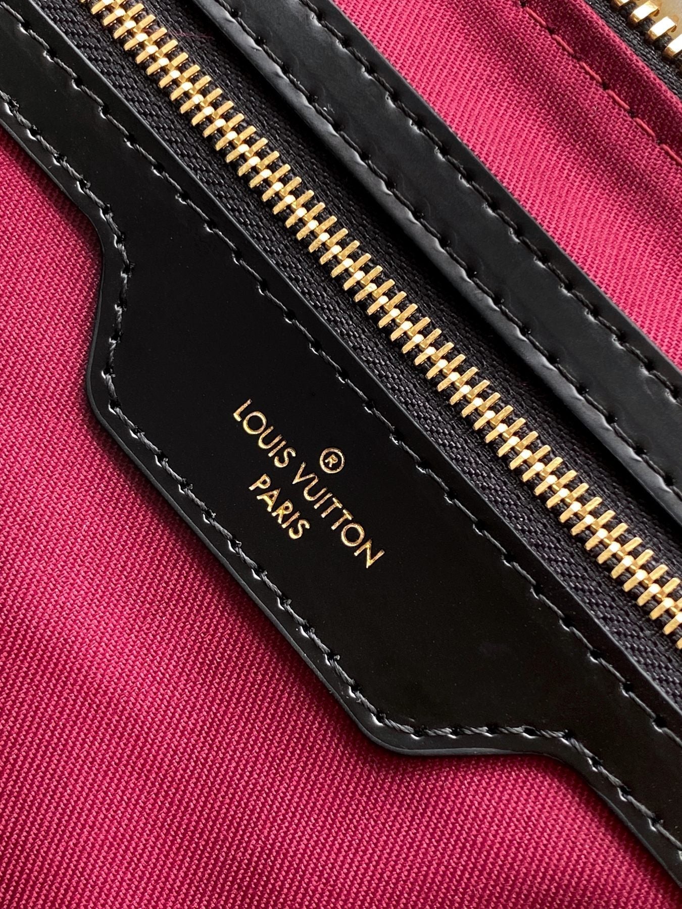 LOUIS VUITTON KEEPALL BANDOULIÈRE 45 IN BLACK MONOGRAM TOMETTE CANVAS