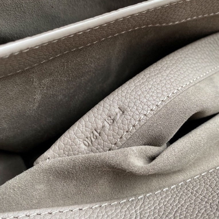 CELINE SOFT BAG 32 CALFSKIN PEBBLE
