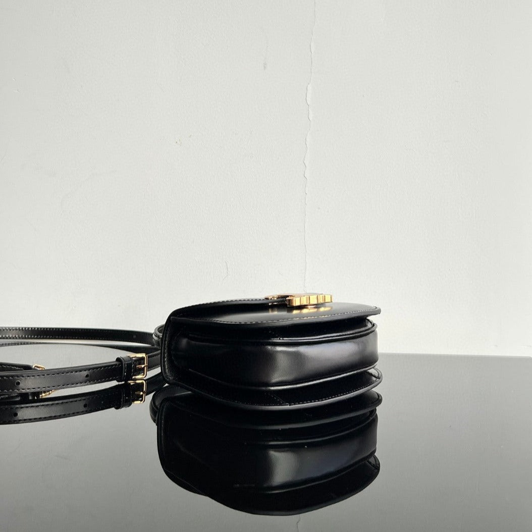 CELINE TRIOMPHE 15 Black Calfskin Handbag