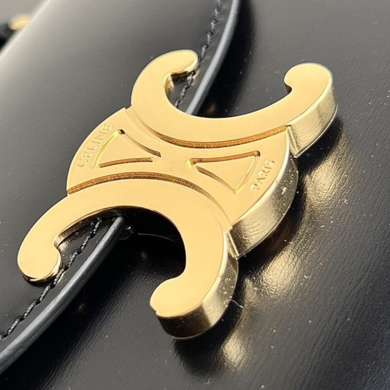 CELINE TRIOMPHE 15 Black Calfskin Handbag