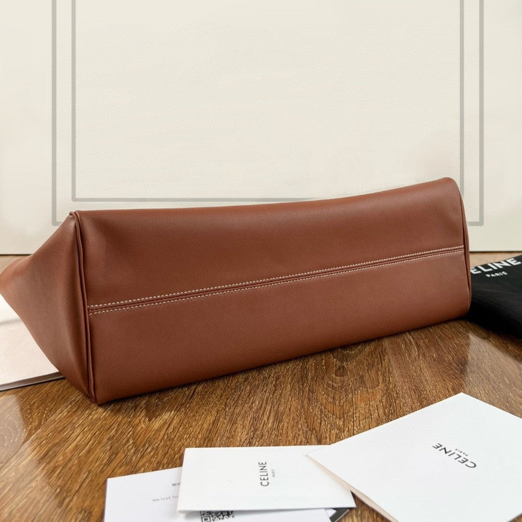 CELINE CUIR TRIOMPHE 44  TAN CALFSKIN