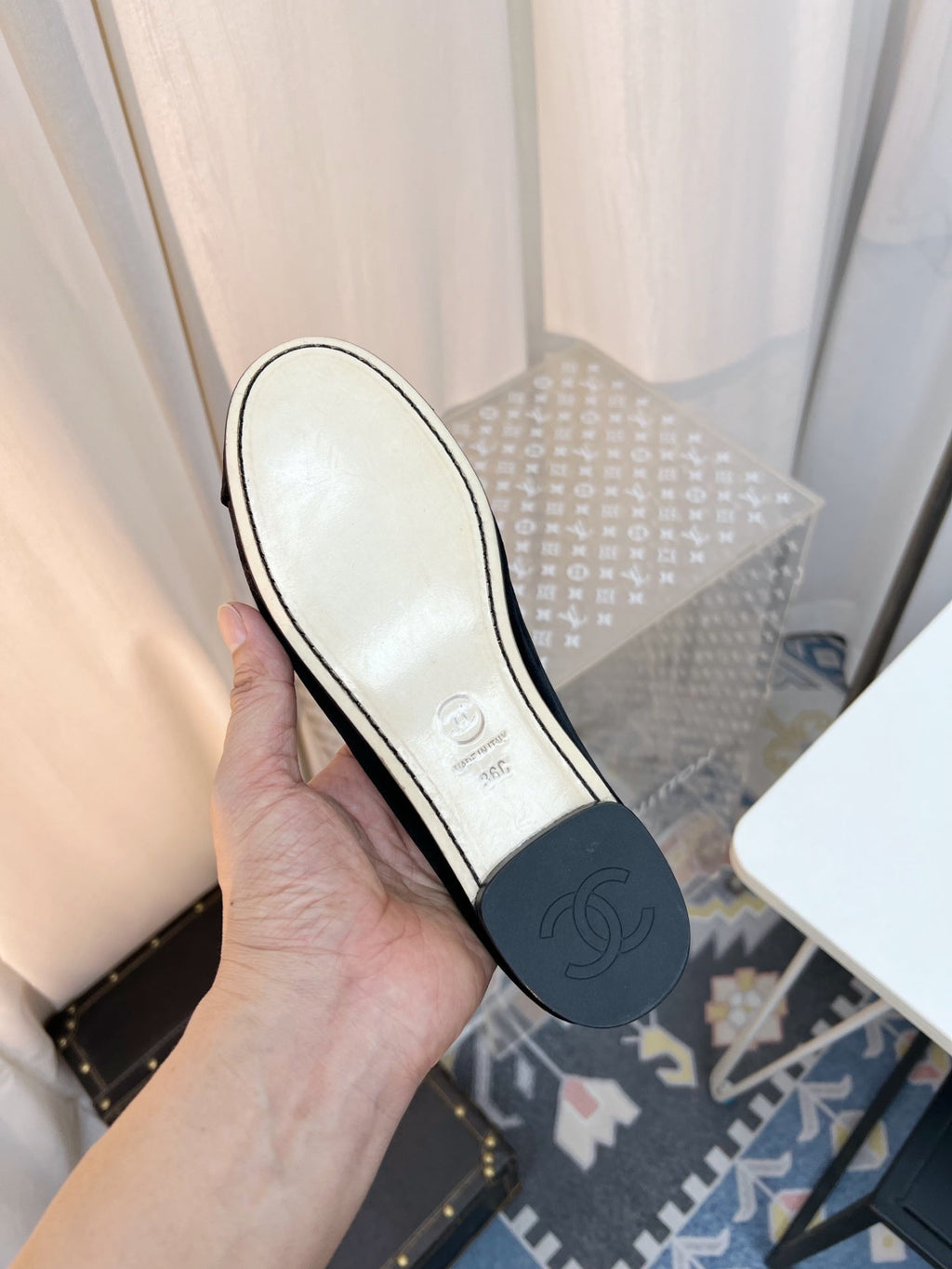 CHANEL MARY JANE FLAT IN BLACK VELVET