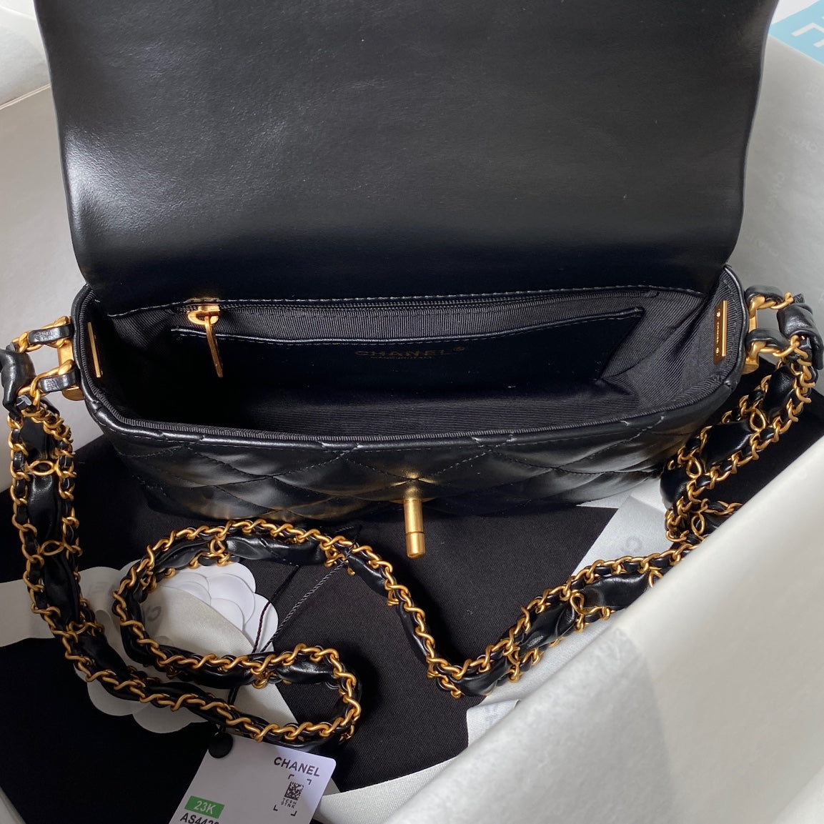 CHANEL SMALL FLAP BAG 20 IN BLACK LAMBSKIN GOLD HARDWARE