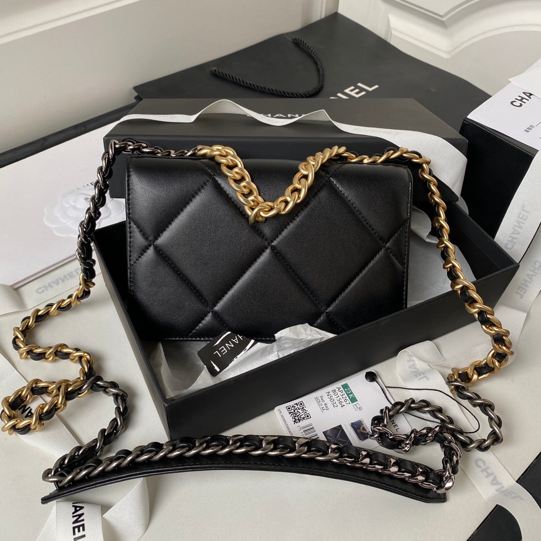 CHANEL 19 WOC 19CM BLACK LAMBSKIN GOLD HARDWARE