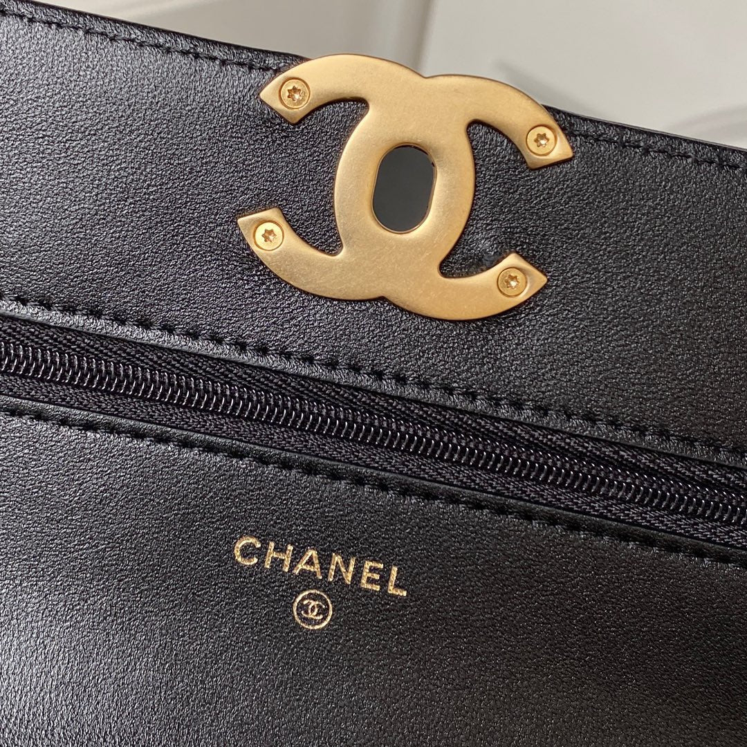 CHANEL 19 WOC 19CM BLACK LAMBSKIN GOLD HARDWARE