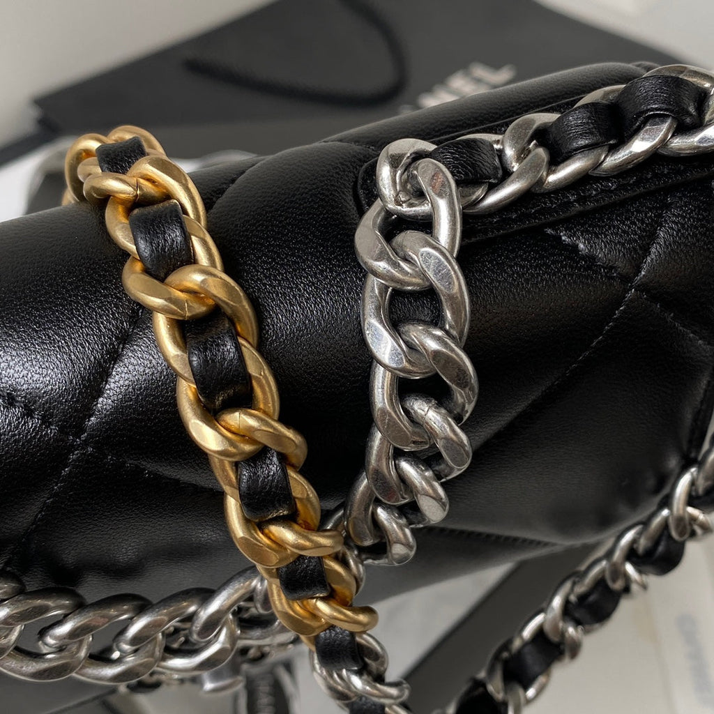 CHANEL 19 WOC 19CM BLACK LAMBSKIN SILVER HARDWARE