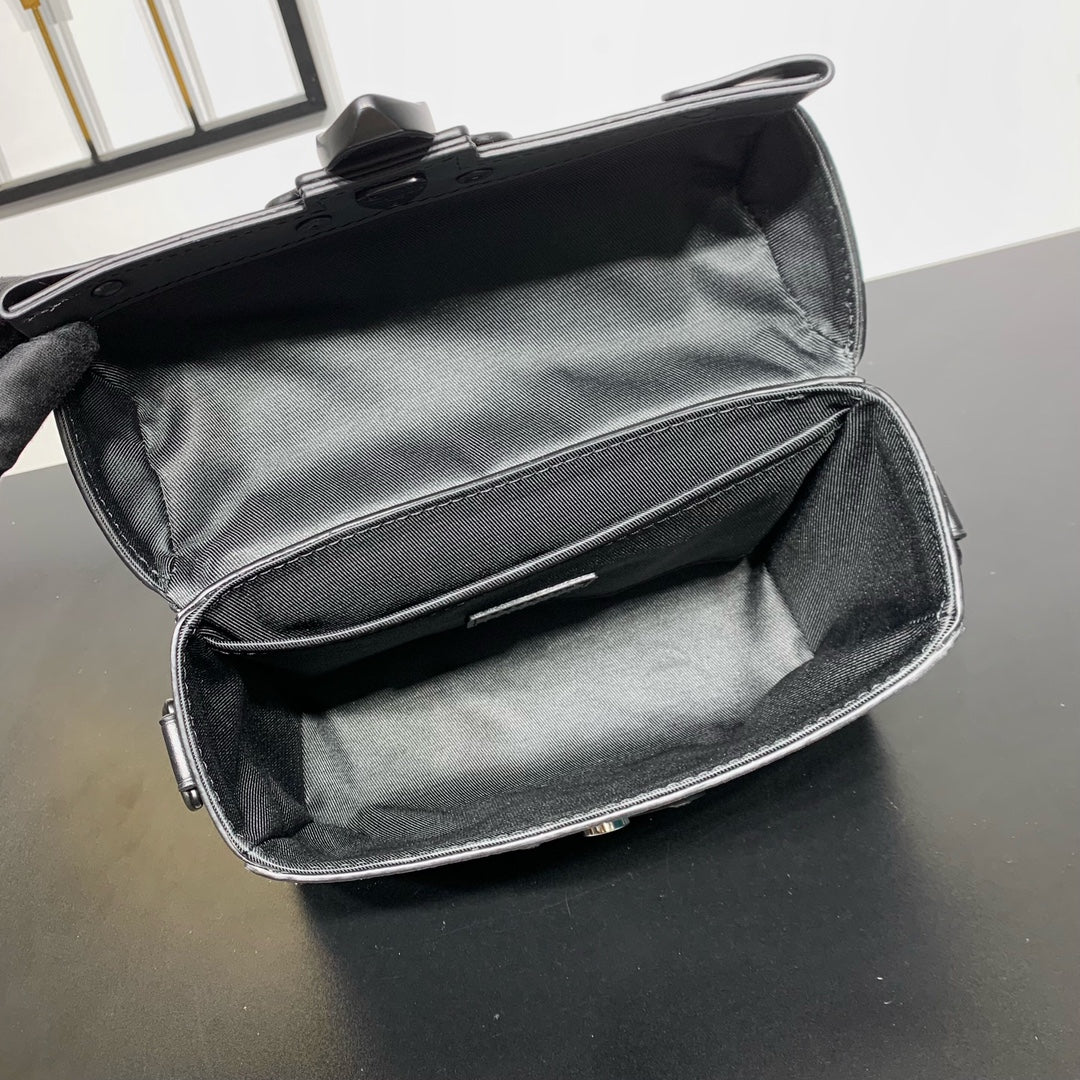 LOUIS VUITTON SOUL TRUNK 19 IN BLACK MONOGRAM ECLIPSE CANVAS