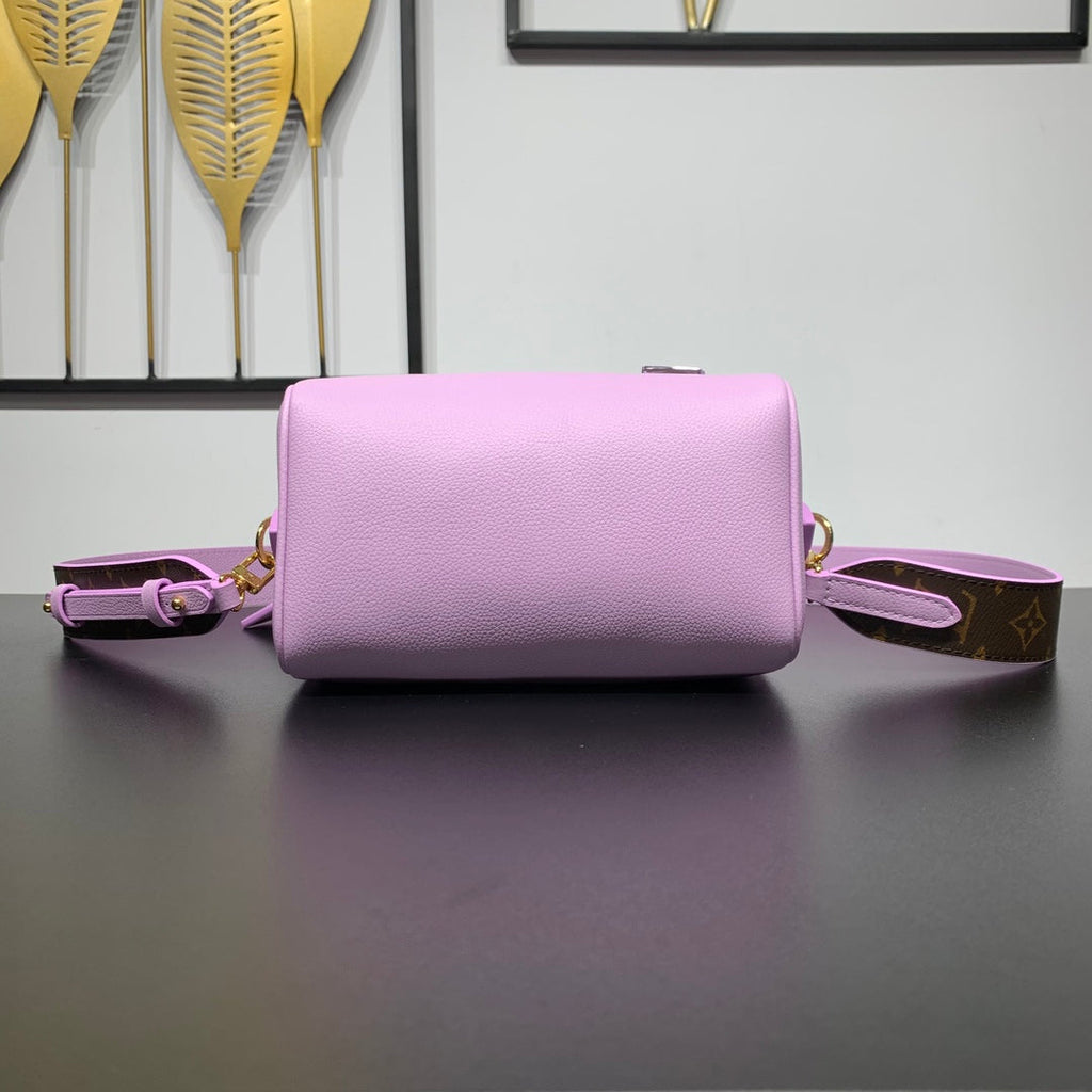 LOUIS VUITTON SPEEDY 18 IN LAVENDER CALFSKIN GOLD HARDWARE
