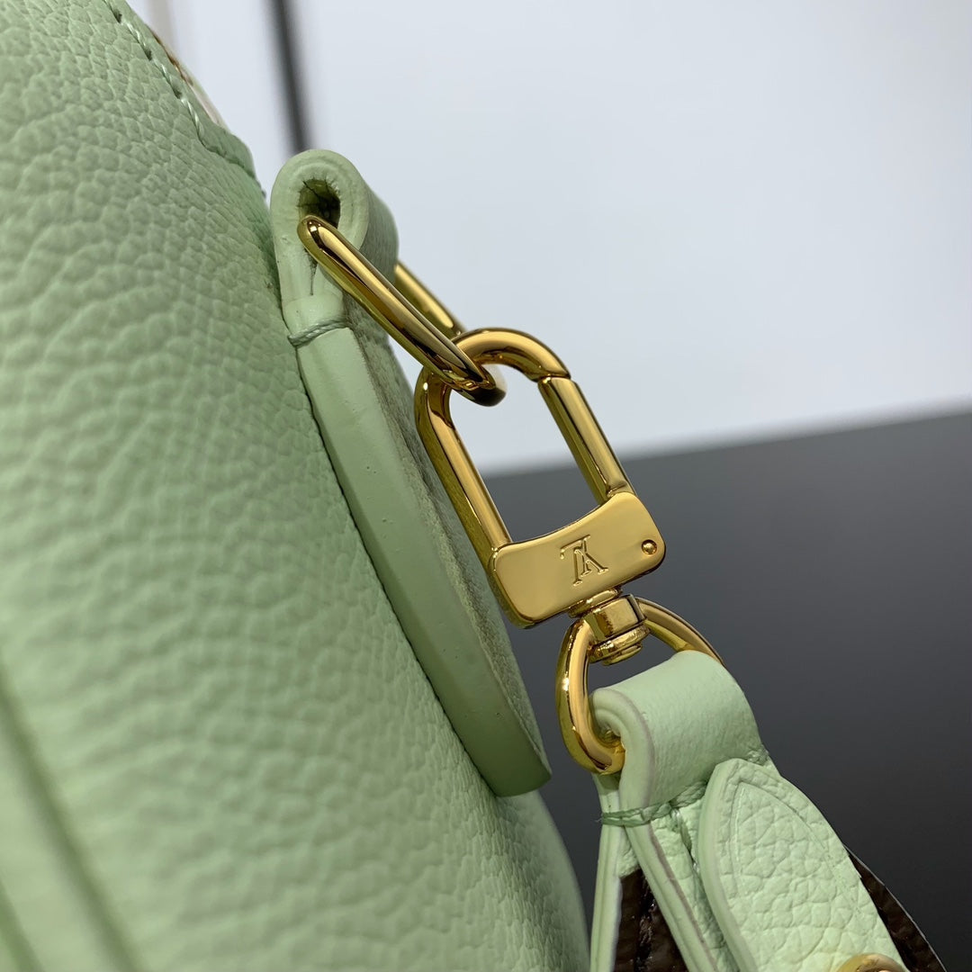 LOUIS VUITTON SPEEDY 18 IN PASTEL GREEN CALFSKIN GOLD HARDWARE