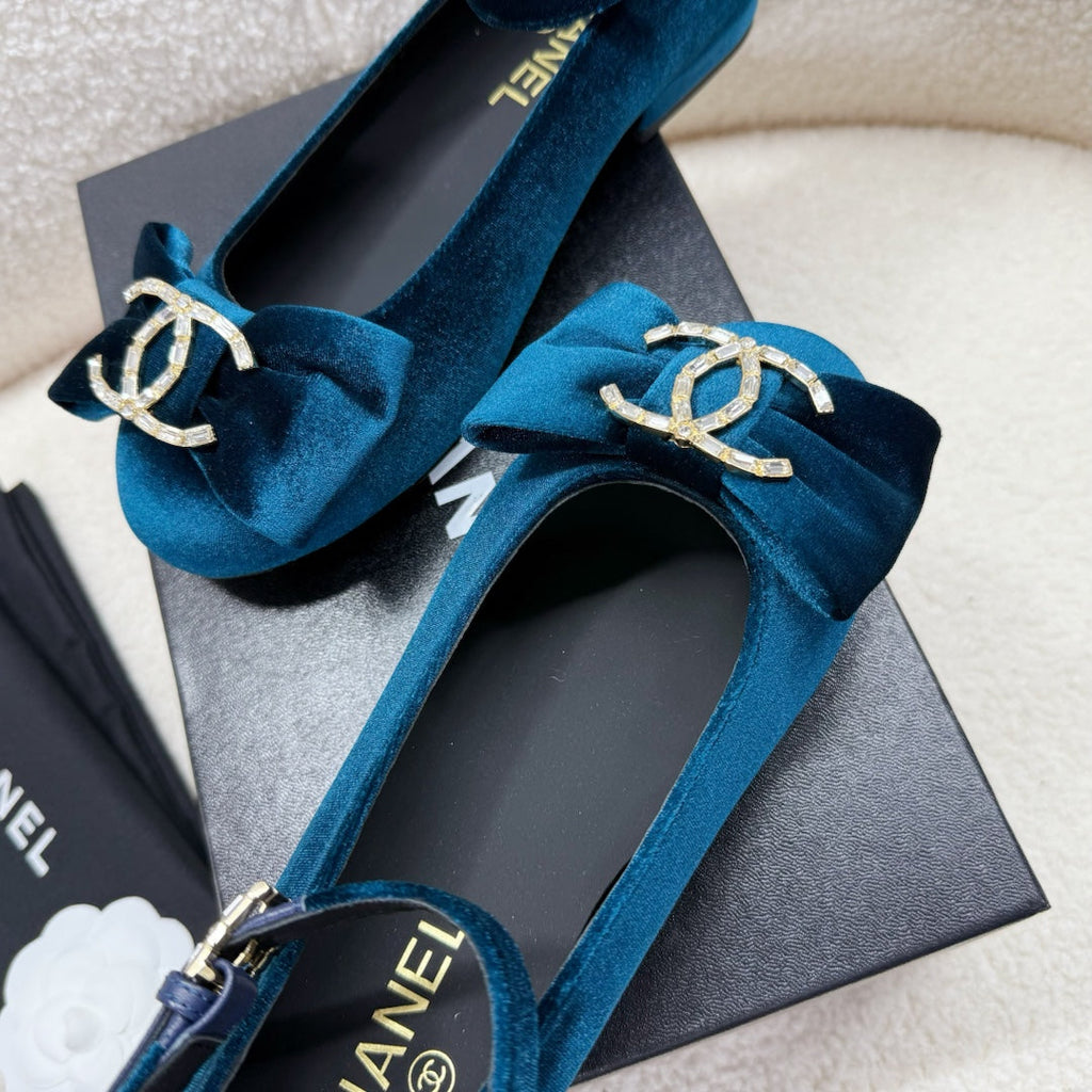 CHANEL MARY JANE SHOES IN CLASSIC BLUE VELVET
