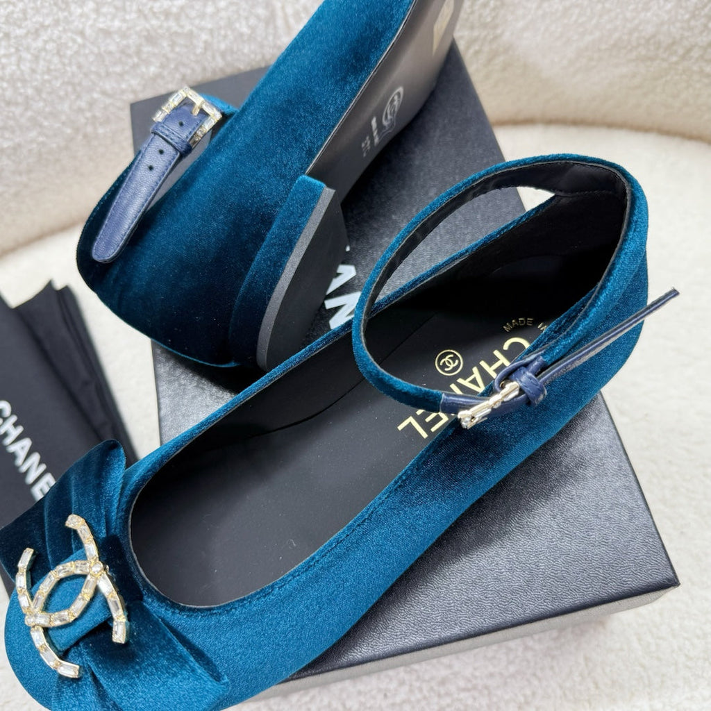 CHANEL MARY JANE SHOES IN CLASSIC BLUE VELVET