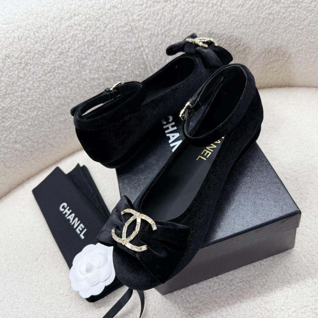 CHANEL MARY JANE SHOES IN BLACK VELVET