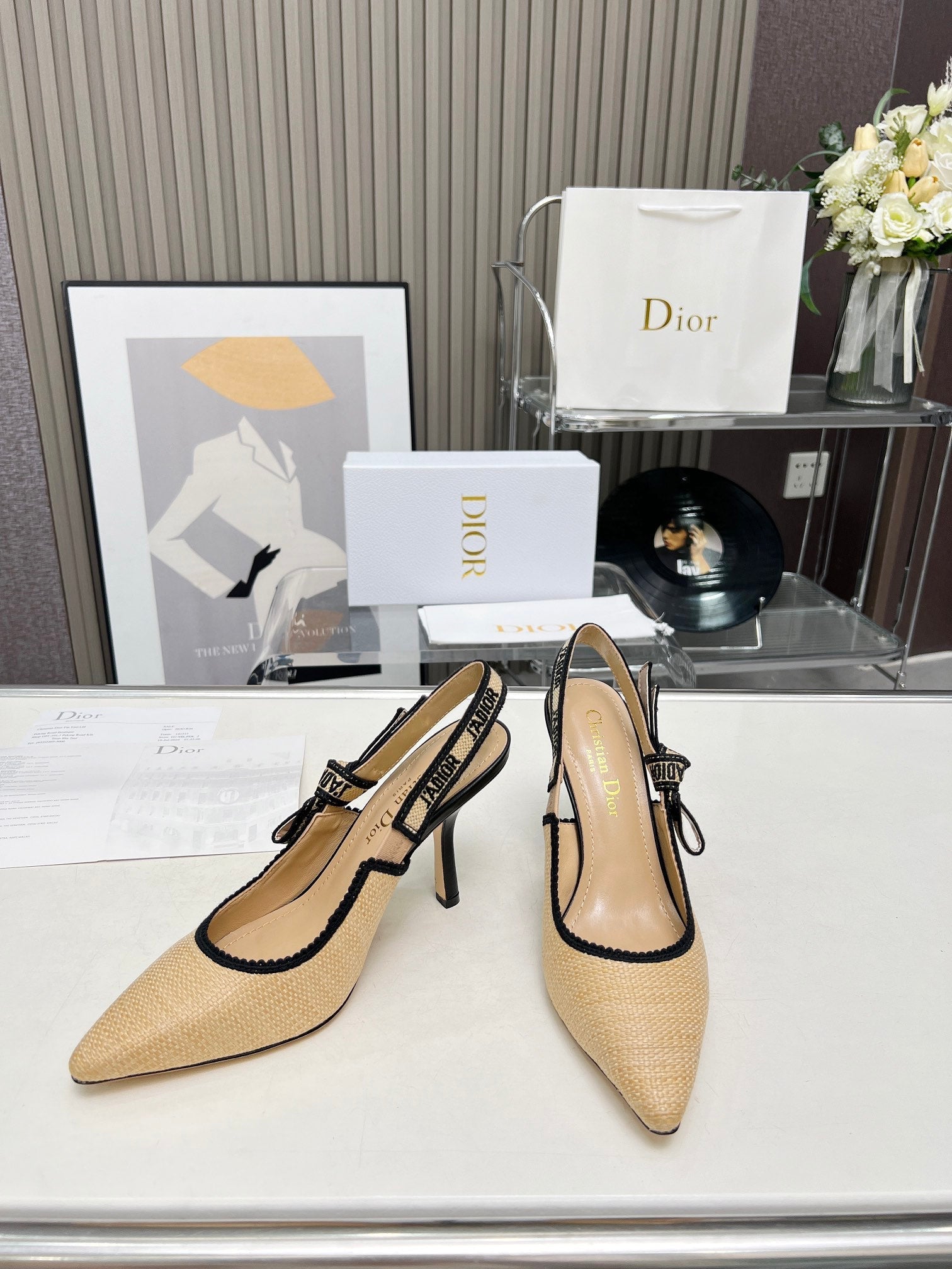 DIOR J'A SLINGBACK PUMP NATURAL RAFFIA AND BLACK EMBROIDERED COTTON 10 CM