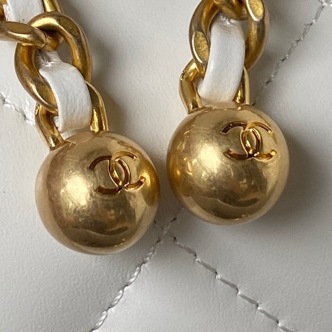 CHANEL MINI FLAP BAG 19 IN WHITE CALFSKIN WITH DOUBLE GOLD BALL