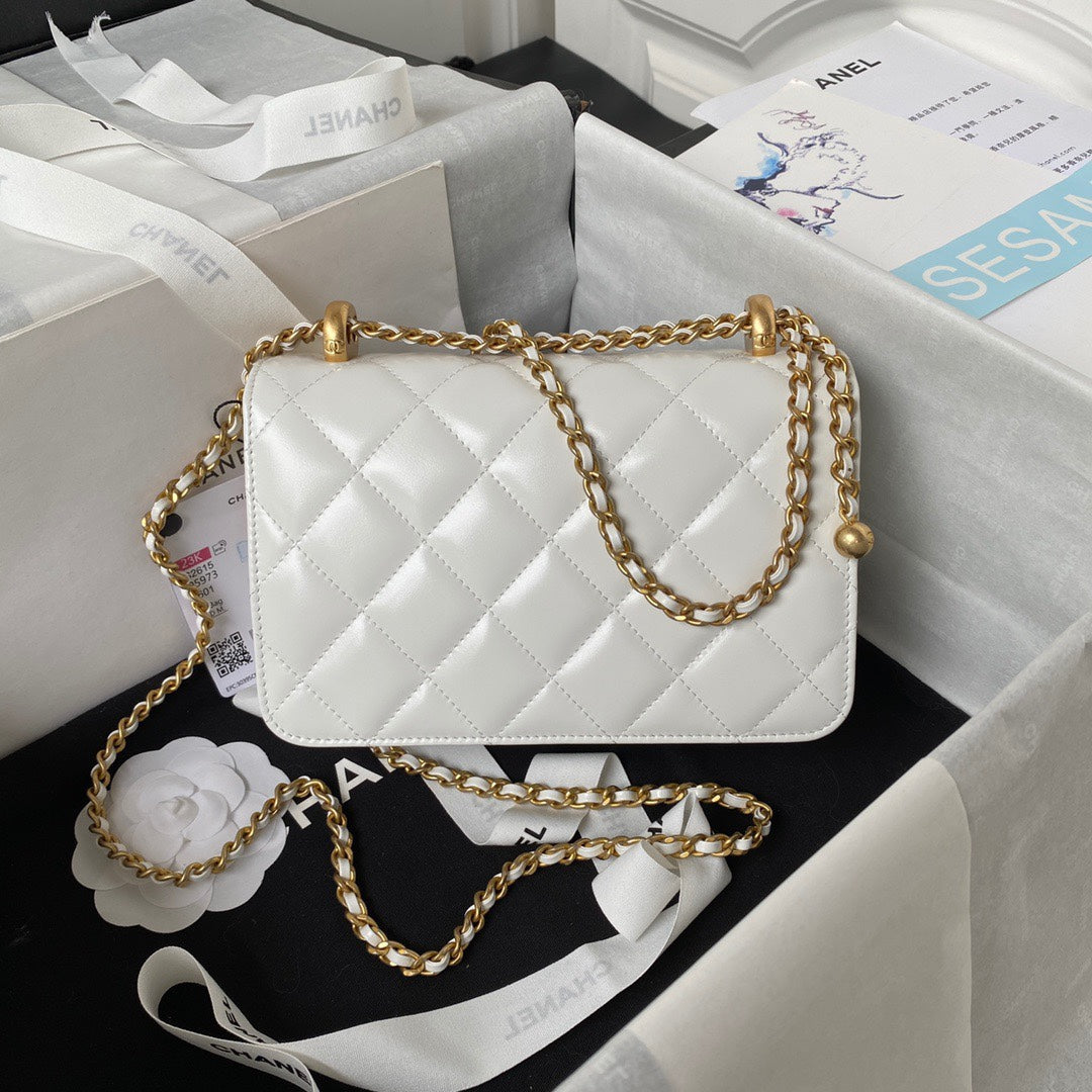CHANEL MINI FLAP BAG 19 IN WHITE CALFSKIN WITH DOUBLE GOLD BALL