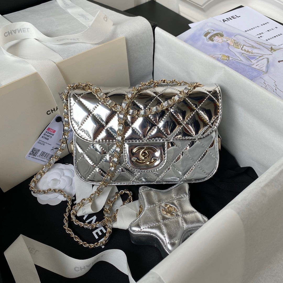 CHANEL MINI 19 FLAP BAG IN SILVER METALLIC CALFSKIN WITH STRAP