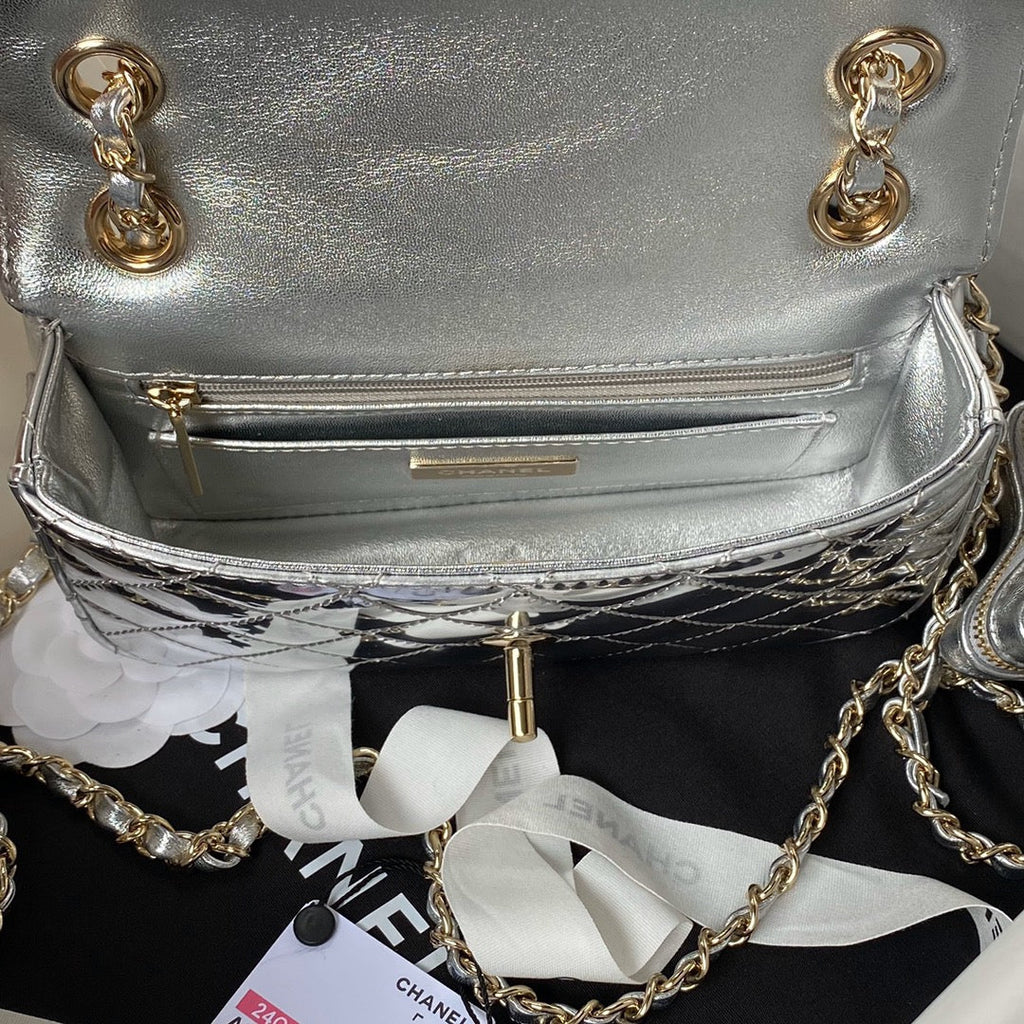 CHANEL MINI 19 FLAP BAG IN SILVER METALLIC CALFSKIN WITH STRAP