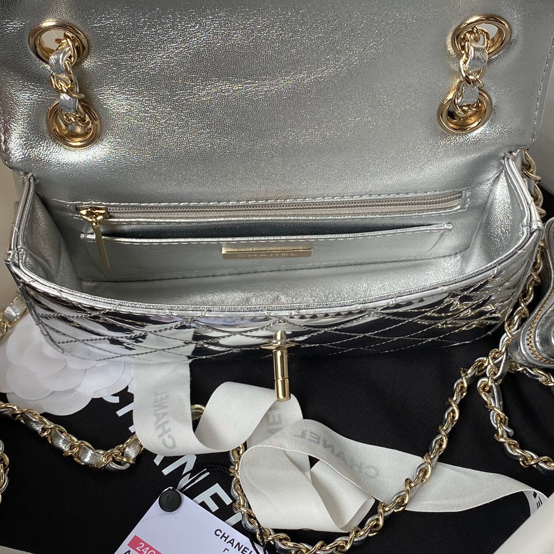 CHANEL MINI 19 FLAP BAG IN SILVER METALLIC CALFSKIN WITH STRAP