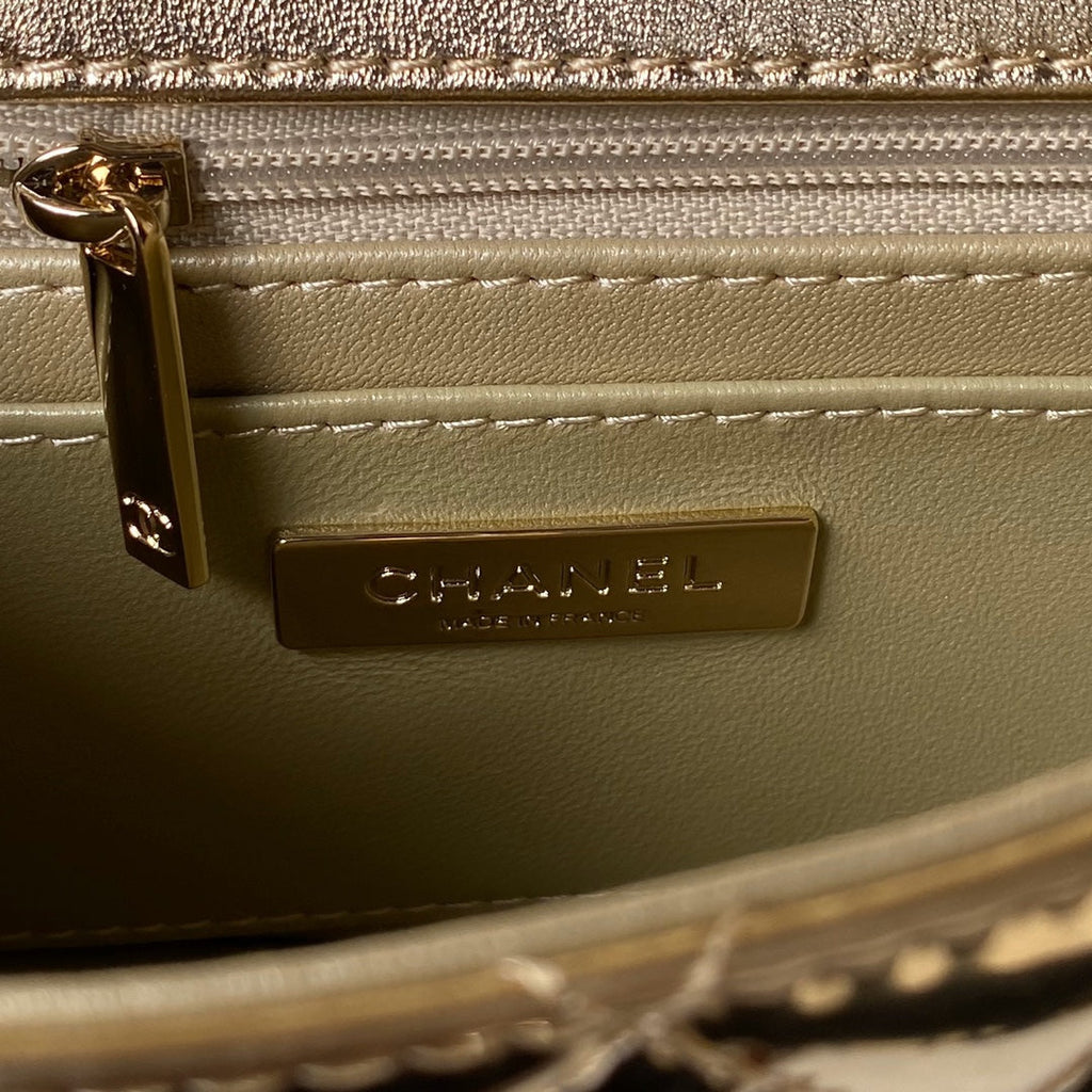 CHANEL MINI 19 FLAP BAG IN GOLDEN METALLIC CALFSKIN WITH STRAP