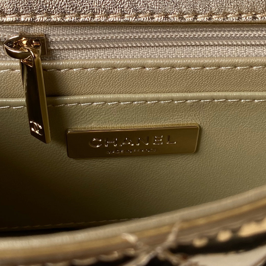 CHANEL MINI 19 FLAP BAG IN GOLDEN METALLIC CALFSKIN WITH STRAP