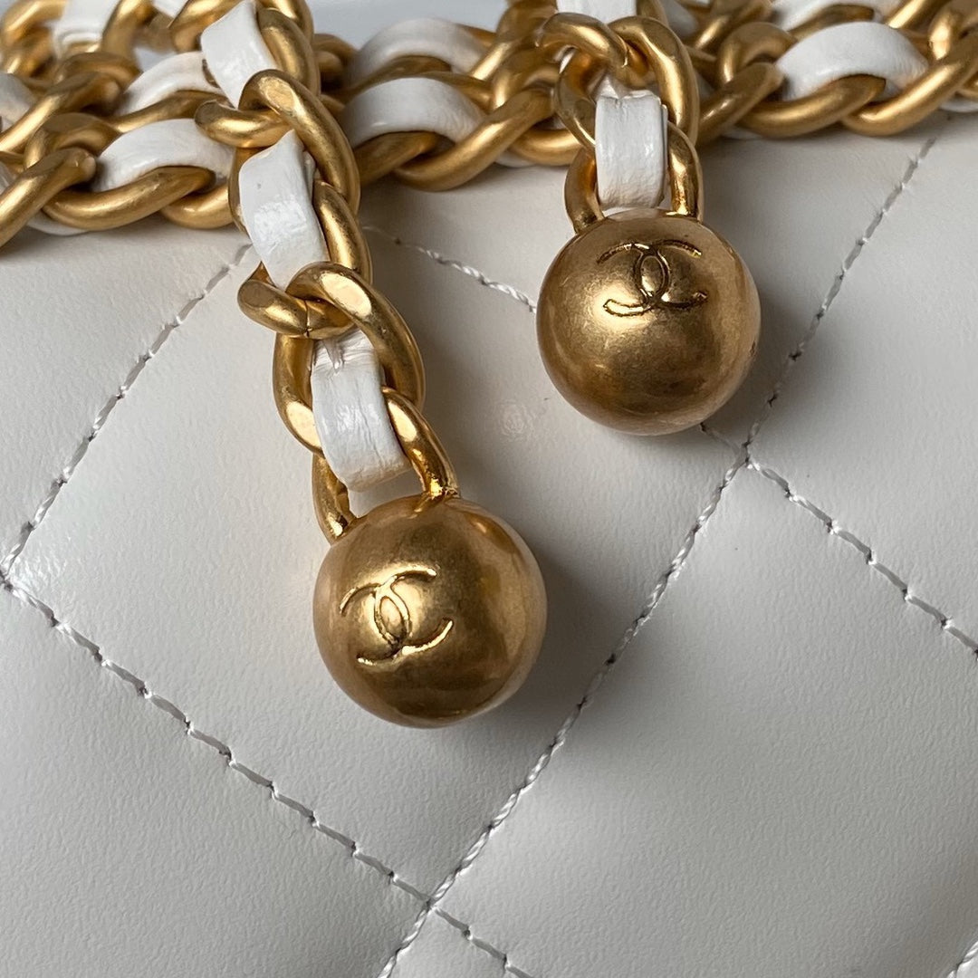 CHANEL FLAP BAG 22 IN WHITE CALFSKIN WITH DOUBLE GOLD BALL