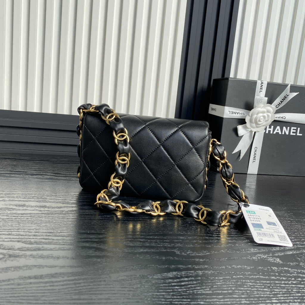 CHANEL SMALL FLAP BAG 21 IN BLACK CALFSKIN GOLD DOUBLE C THICK CHAIN