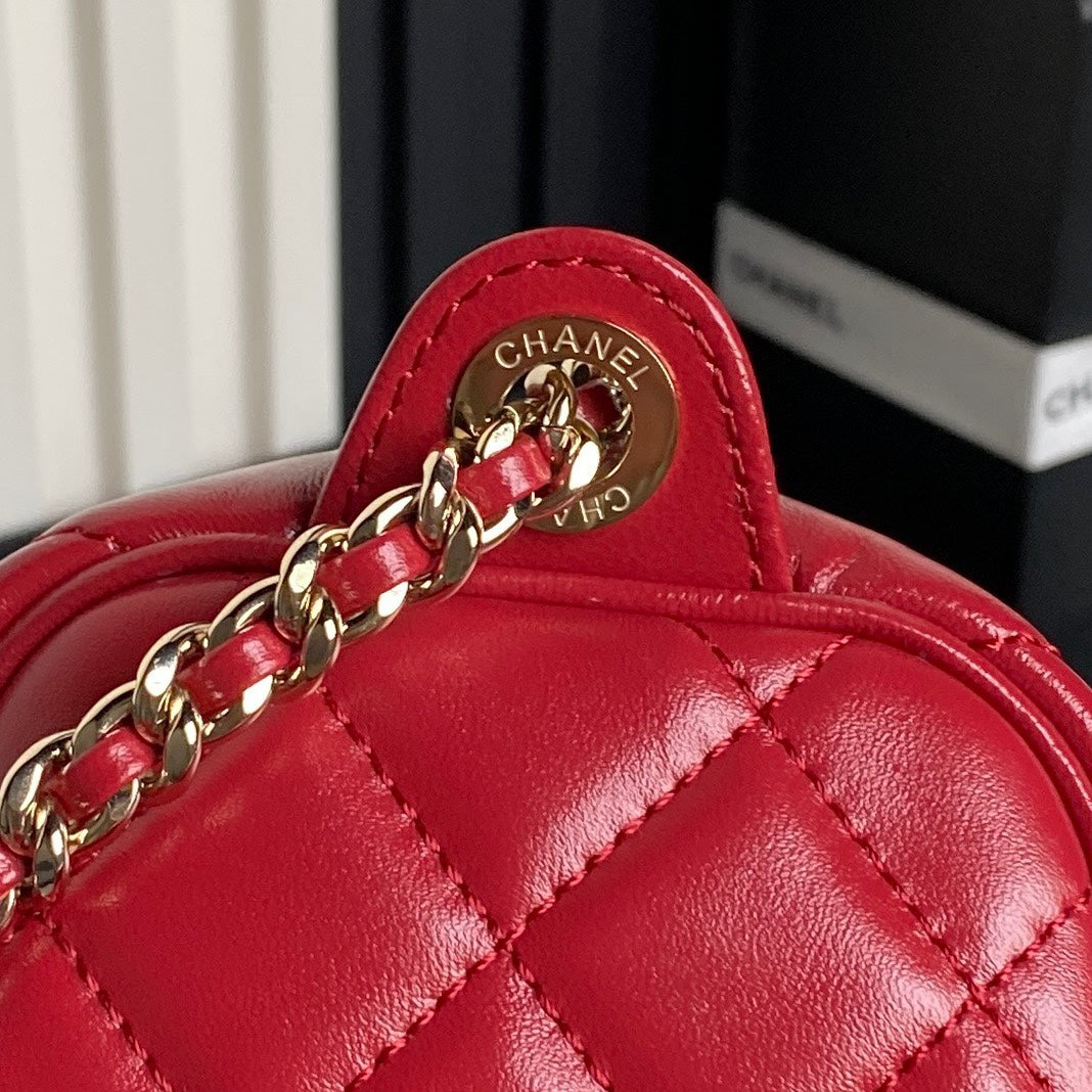 CHANEL CAMERA BAG 24 IN RED SHINY CALFSKIN GOLD CHAIN