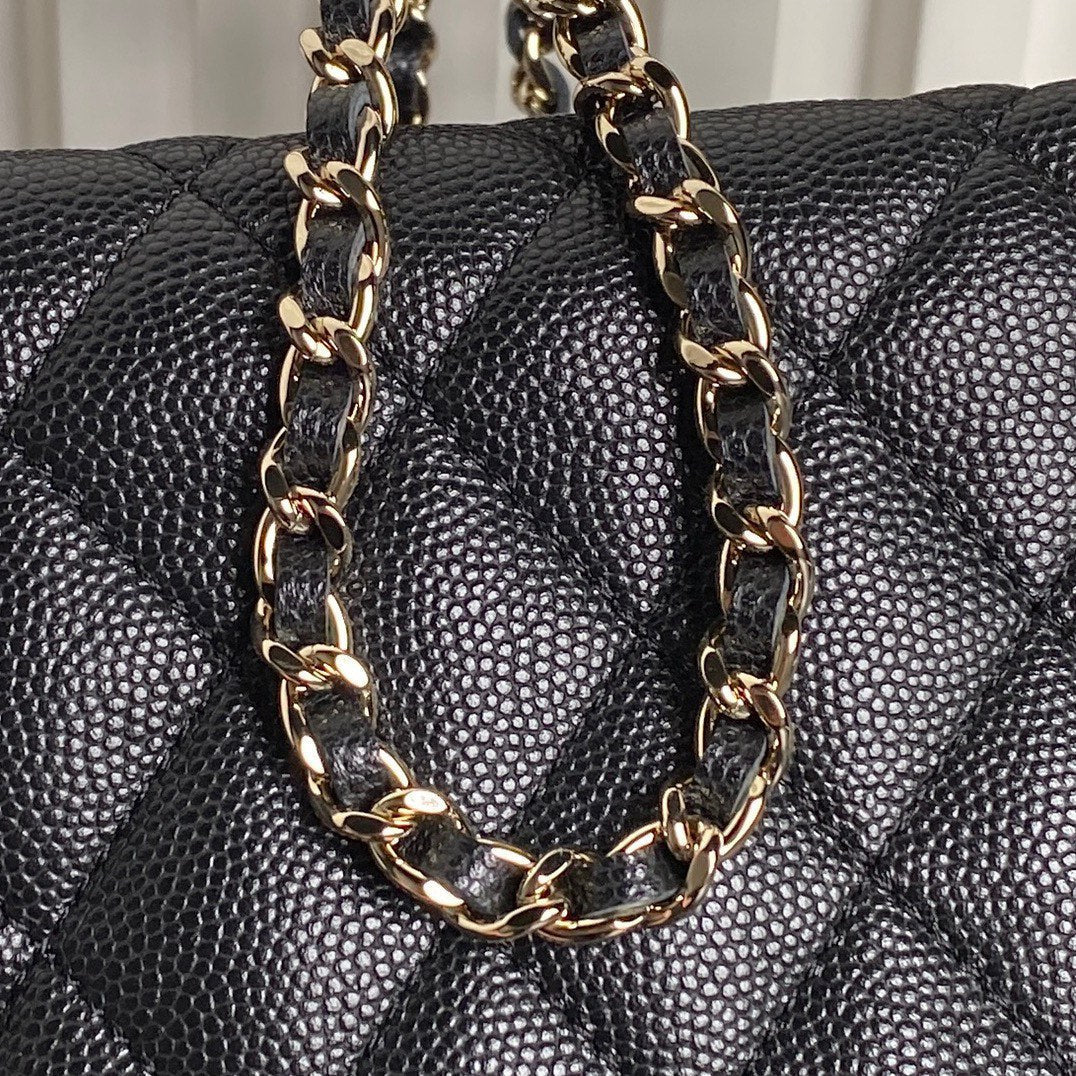 CHANEL HOBO BAG 21 IN BLACK GRAINED CALFSKIN GOLD HARDWARE