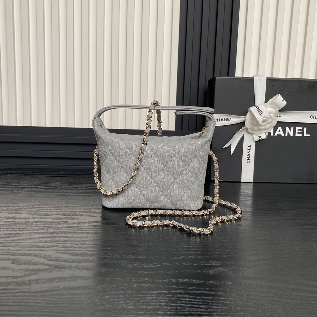 CHANEL HOBO BAG 21 IN RHINO GRAY GRAINED CALFSKIN GOLD HARDWARE