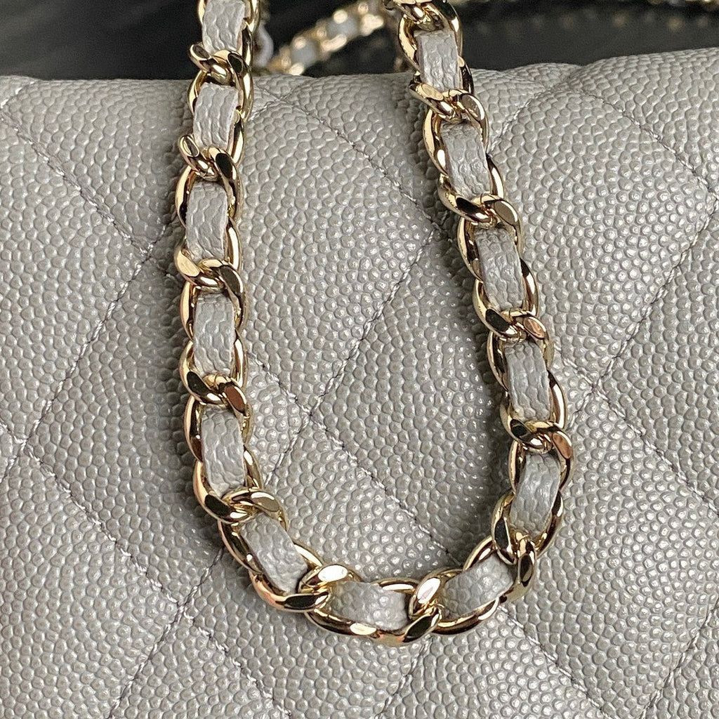 CHANEL HOBO BAG 21 IN RHINO GRAY GRAINED CALFSKIN GOLD HARDWARE