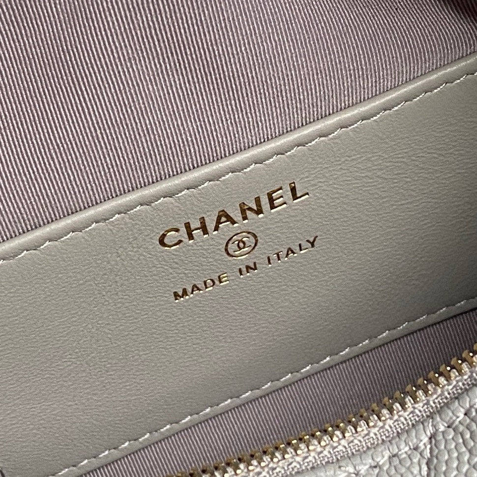 CHANEL HOBO BAG 21 IN RHINO GRAY GRAINED CALFSKIN GOLD HARDWARE