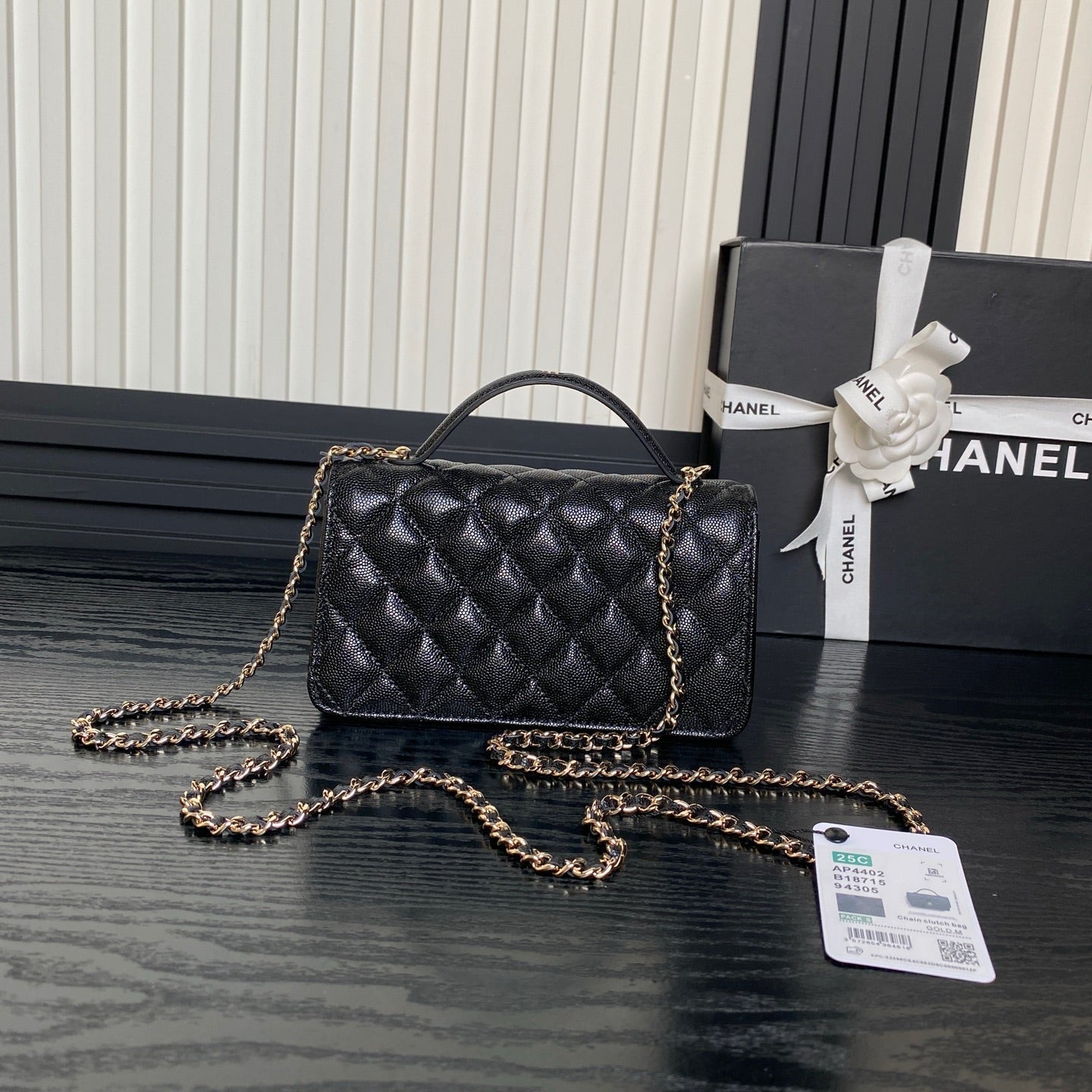 CHANEL 25C FLAP BAG 18 IN BLACK SHINY GRAINED CALFSKIN GOLD HARDWARE
