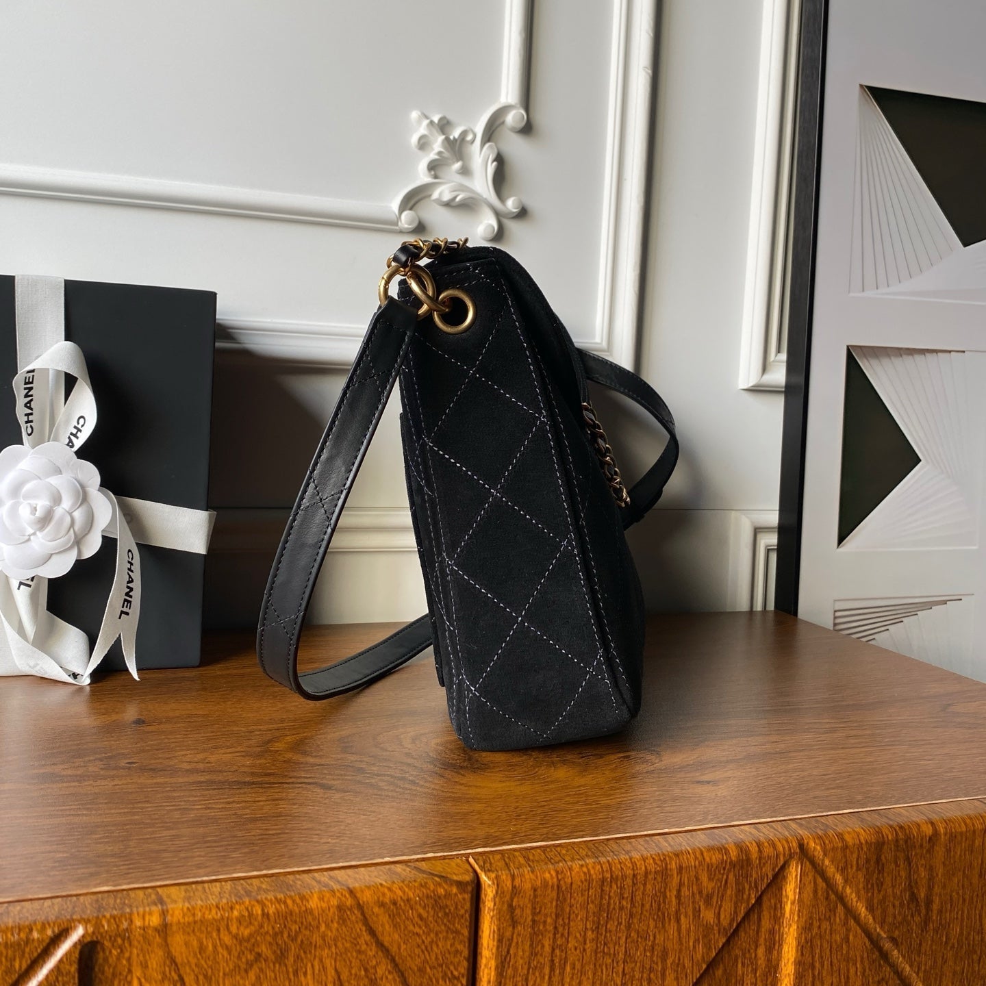 CHANEL 25S SHOULDER BAG 30 IN BLACK SUEDE WITH GOLD HARDWARE