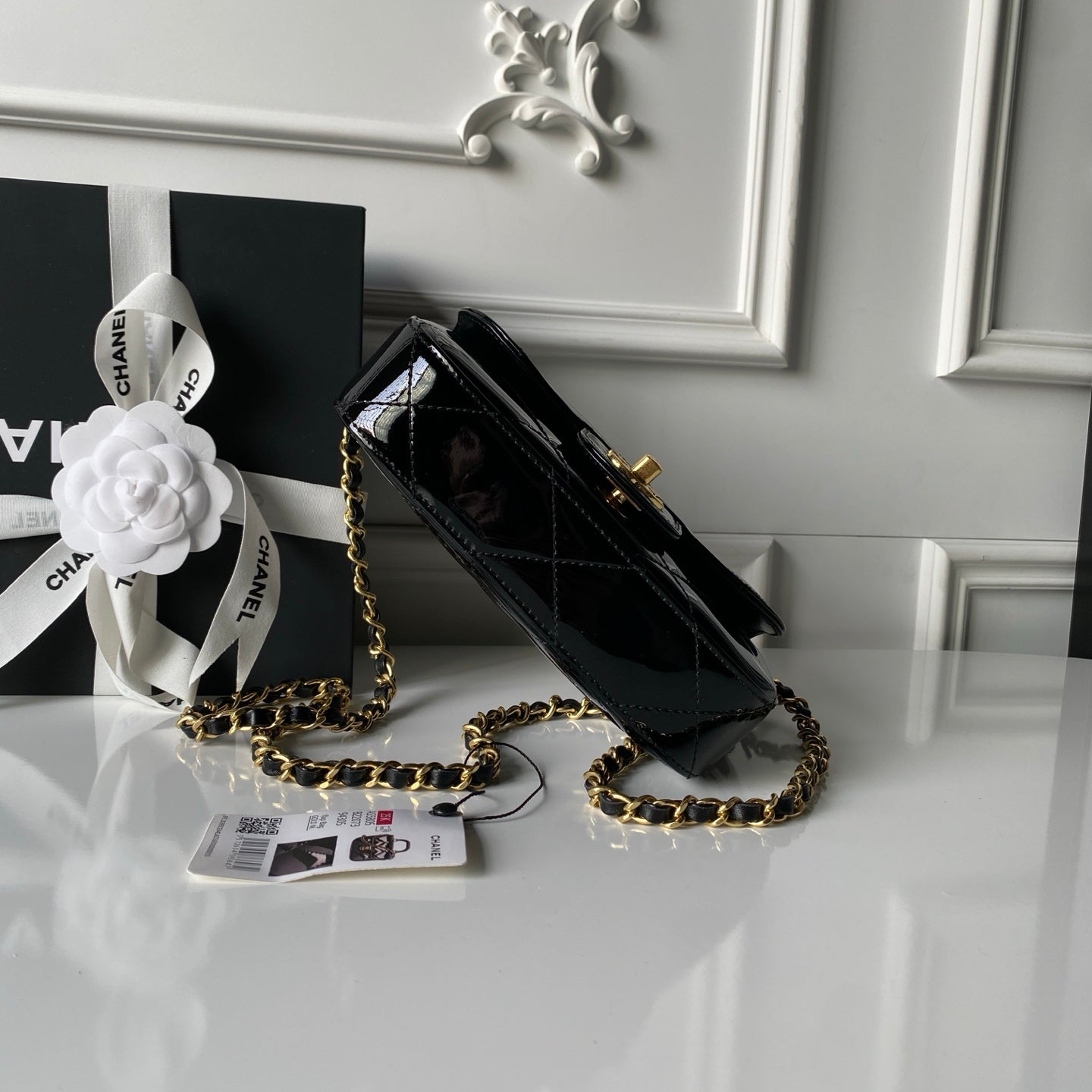 CHANEL 25S FLAP BAG 18 IN BLACK GLOSSY CALFSKIN