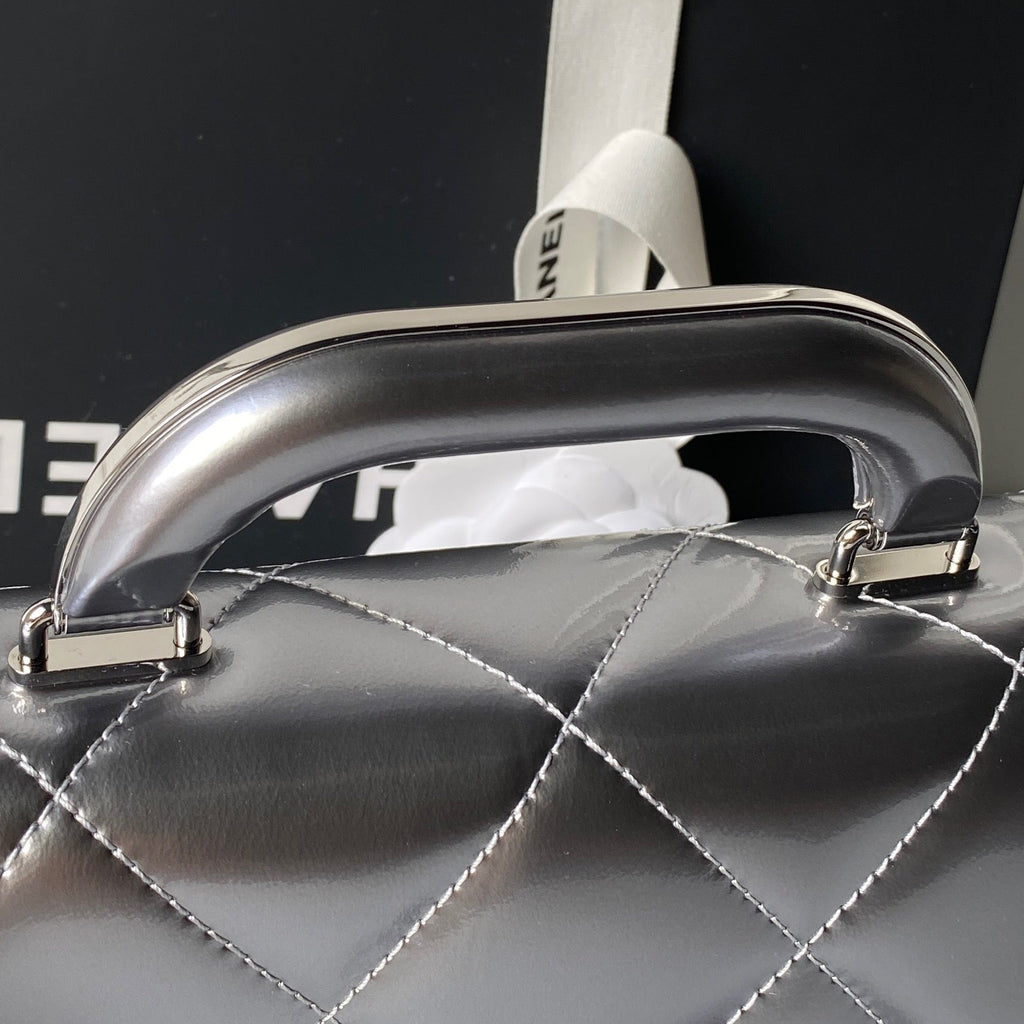 CHANEL 25S FLAP BAG 18 IN SILVER METALLIC CALFSKIN