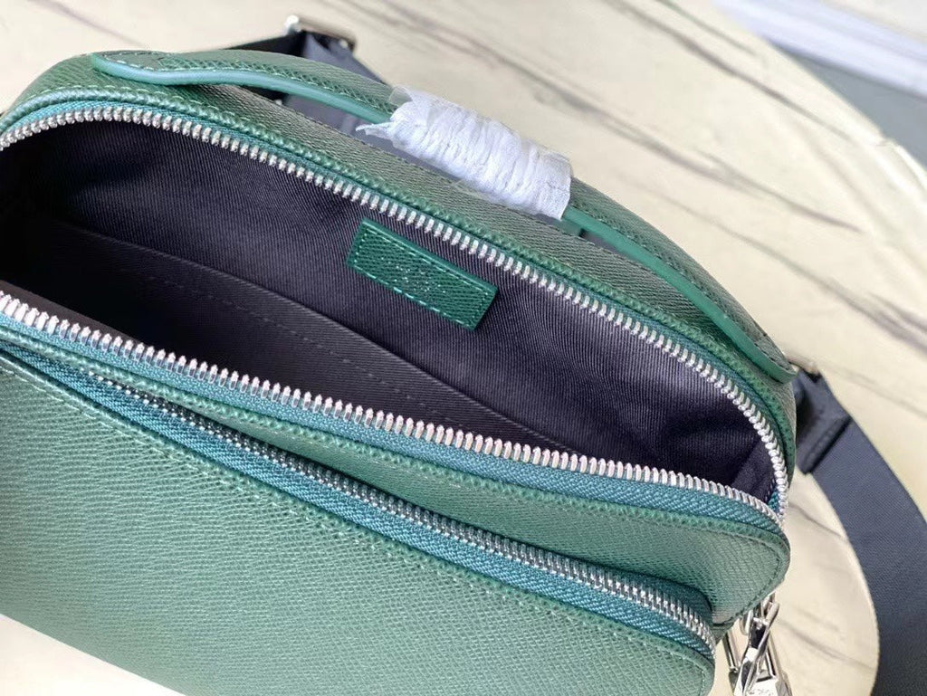 LOUIS VUITTON  AVENUE MESSENGER 22 IN FOREST GREEN CALFSKIN