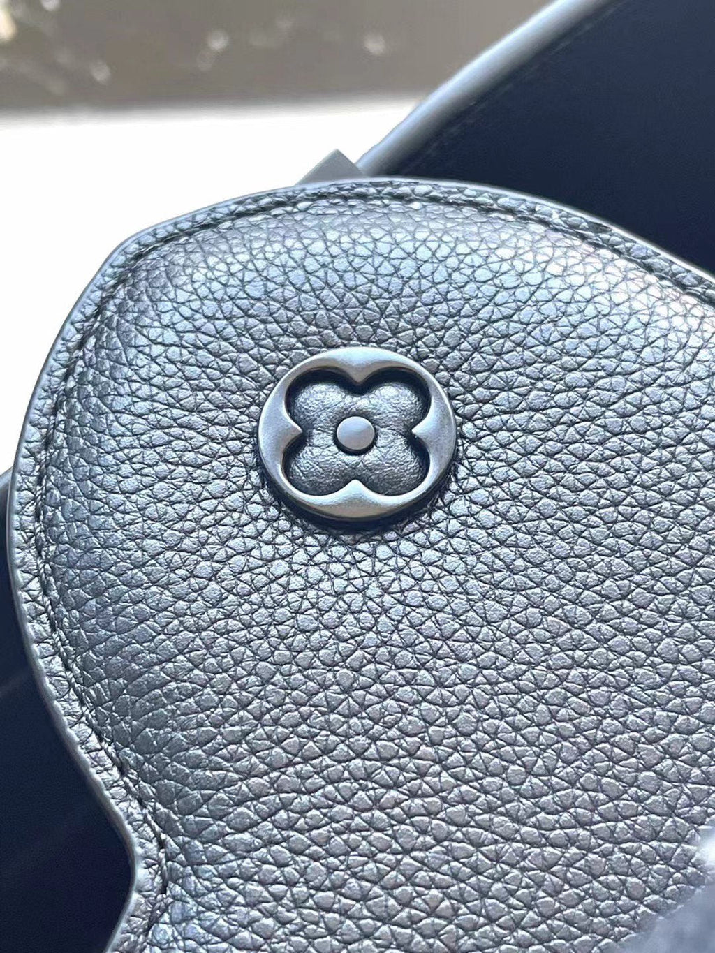 LOUIS VUITTON CAPUCINES EAST-WEST 27 IN BLACK TAURILLON