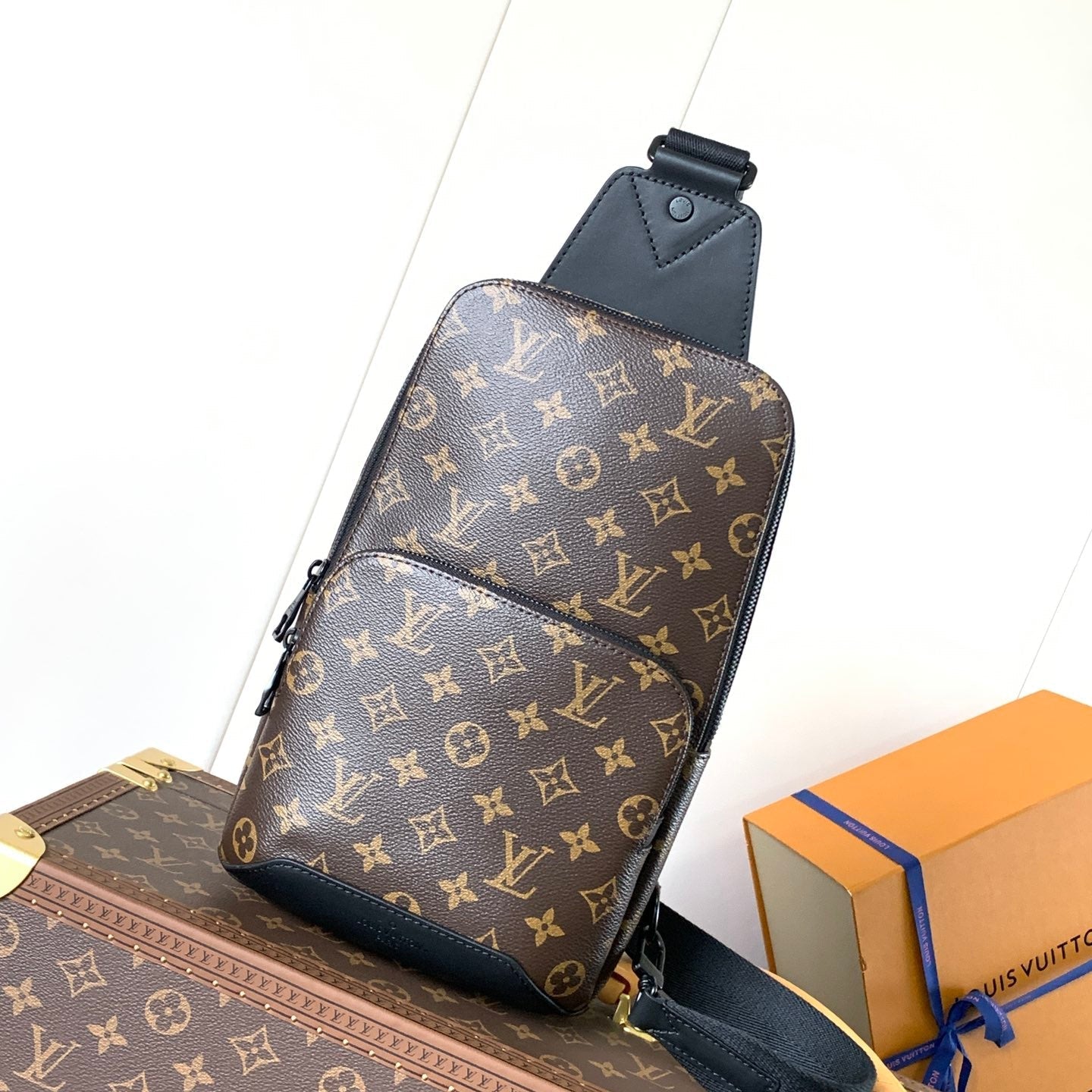 LOUIS VUITTON AVENUE SLINGBACK 31 IN BROWN MONOGRAM CANVAS