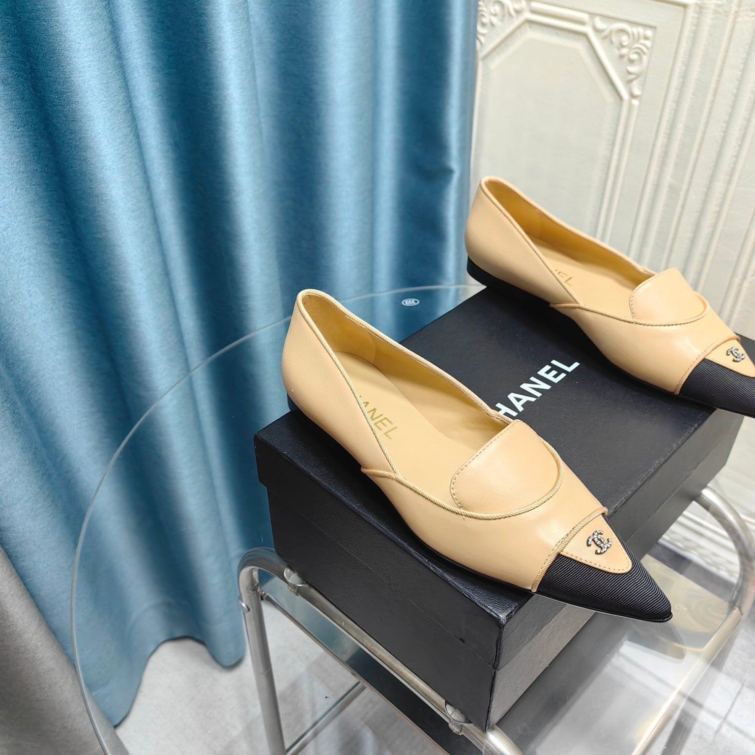 CHANEL BALLET FLAT DARK CREAM MIX BLACK SHEEPSKIN POINTED TOE