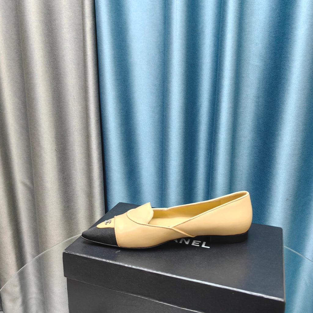 CHANEL BALLET FLAT DARK CREAM MIX BLACK SHEEPSKIN POINTED TOE