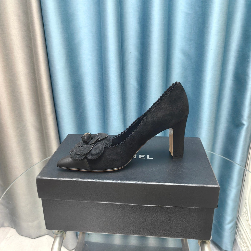 CHANEL HIGH HEELS 80 MM IN BLACK SUEDE AND CALFSKIN WITH FLOWER
