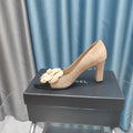 CHANEL HIGH HEELS 80 MM IN TAN BEIGE SUEDE AND BLACK CALFSKIN WITH FLOWER
