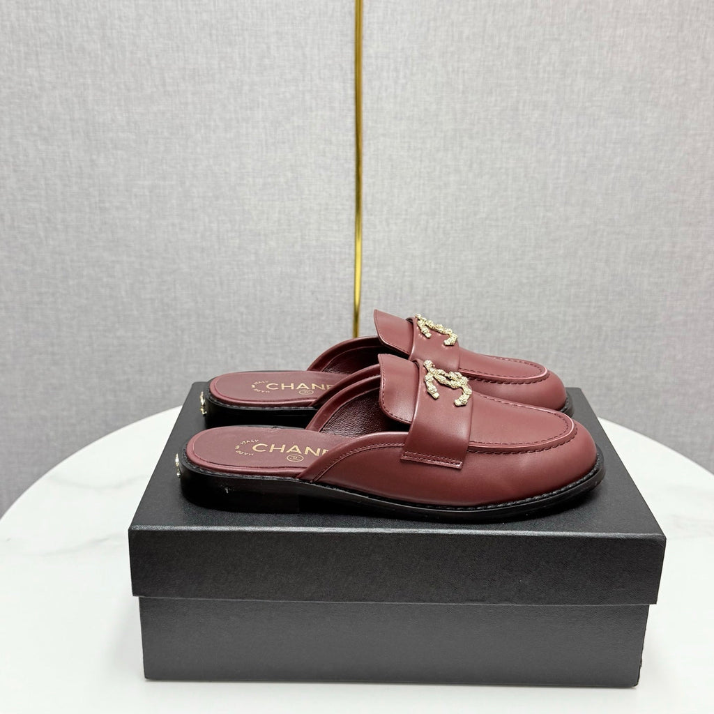 CHANEL FLAT MULE 25S IN DARK RED CALFSKIN STYLE 10