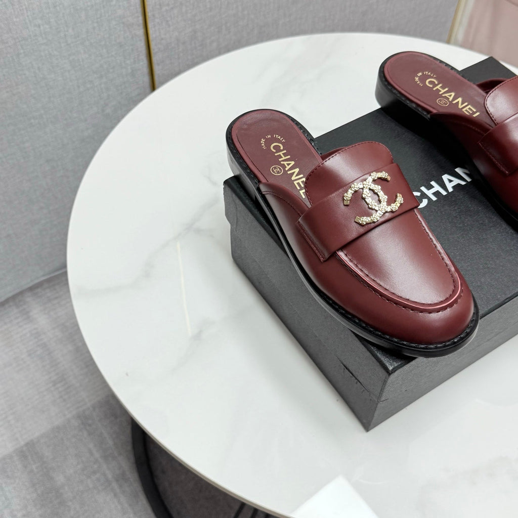 CHANEL FLAT MULE 25S IN DARK RED CALFSKIN STYLE 10