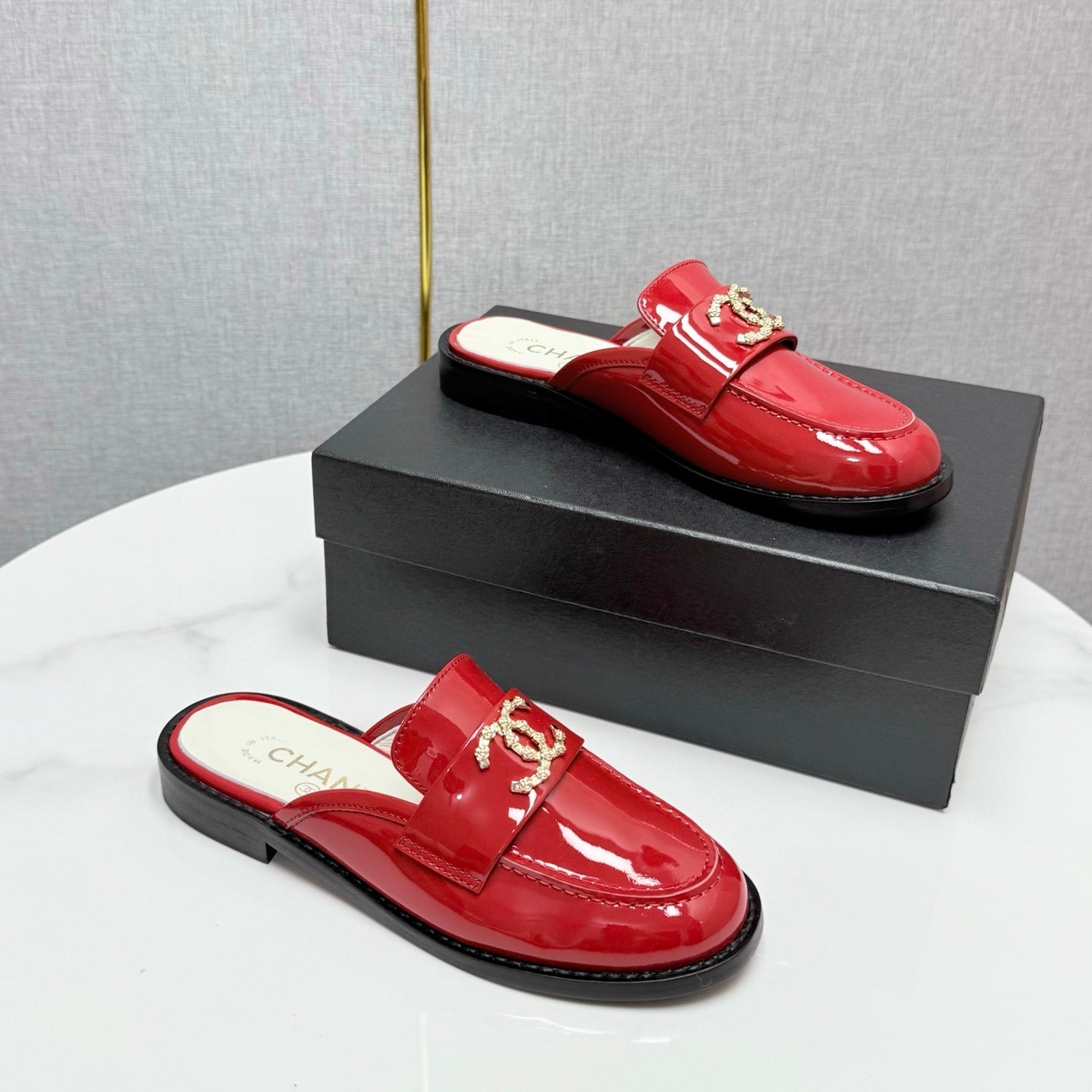 CHANEL FLAT MULE 25S IN RED CALFSKIN STYLE 8