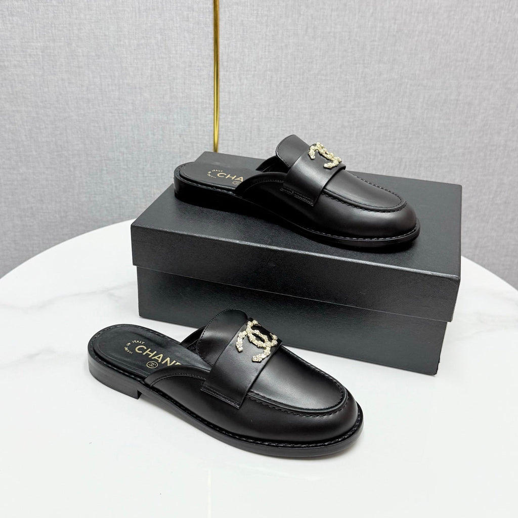 CHANEL FLAT MULE 25S IN BLACK CALFSKIN STYLE 7
